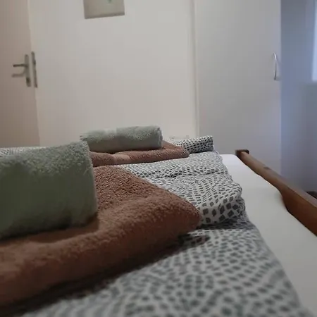 Portum Vendeghaz דירה שיופוק